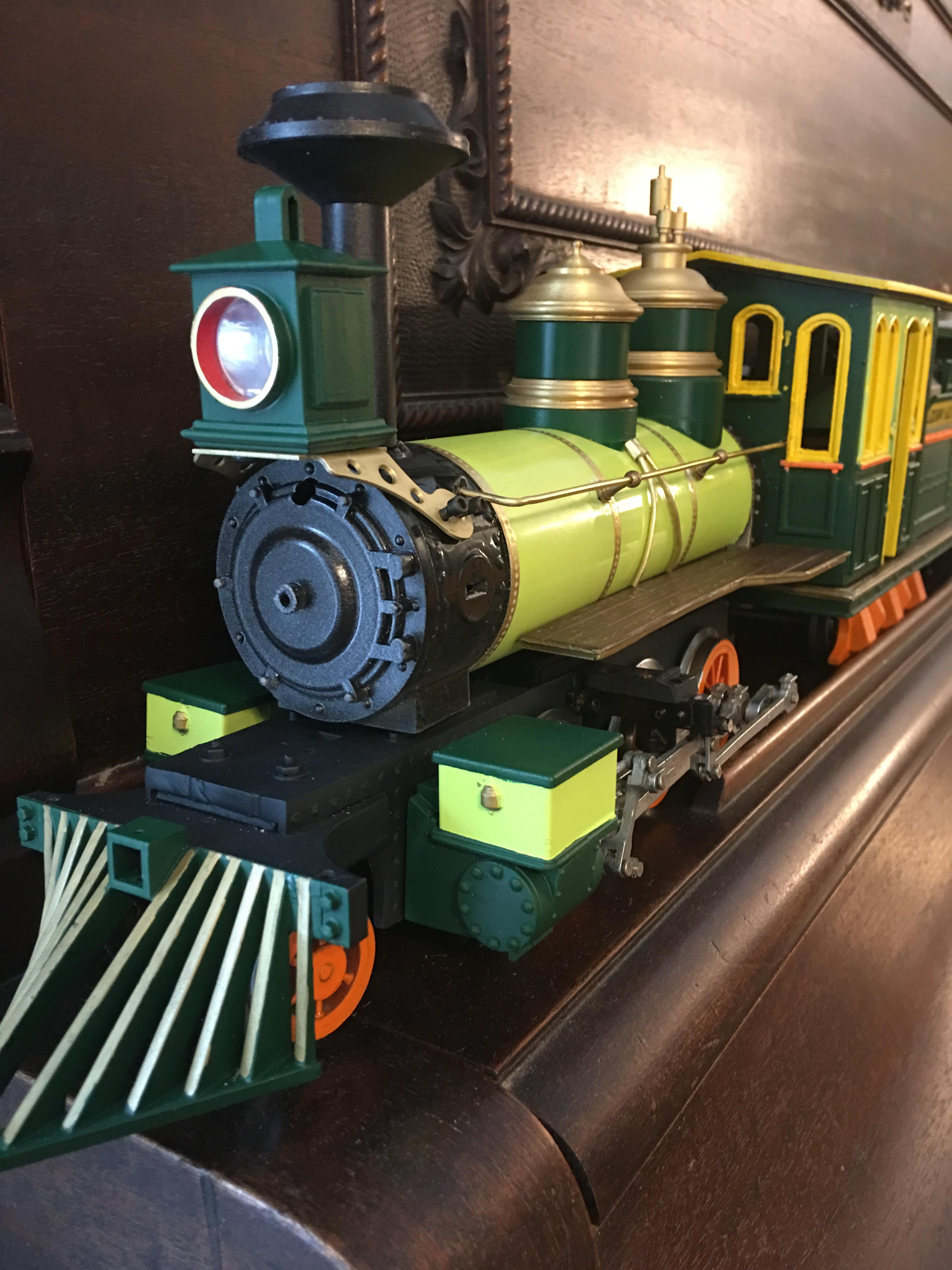 Kitbashing a Disney steam locomotive - Trains